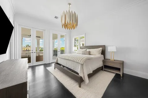485 NE Spanish Trail Boca Raton FL 33432