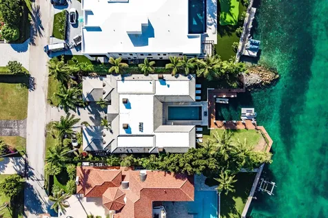 485 NE Spanish Trail Boca Raton FL 33432