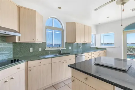 2 Seahorse Lane Vero Beach FL 32960