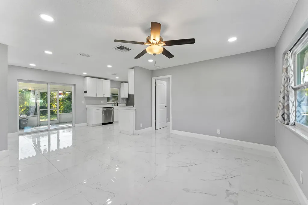 3910 147th Avenue Loxahatchee Groves FL 33470