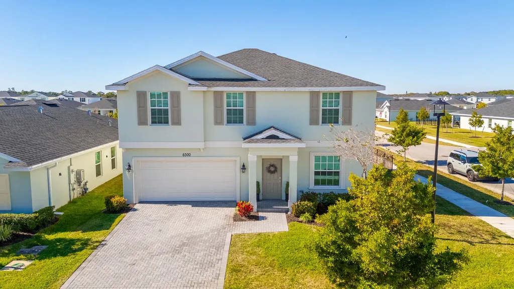 6300 Nw Leafmore Lane Port Saint Lucie FL 34987