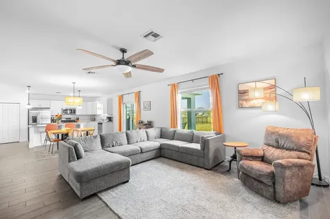 6300 Nw Leafmore Lane Port Saint Lucie FL 34987