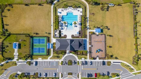 6300 Nw Leafmore Lane Port Saint Lucie FL 34987