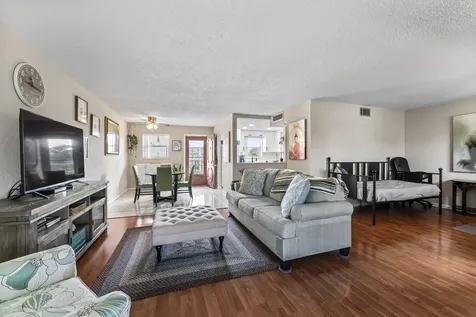 225 Bonnie Boulevard Palm Springs FL 33461