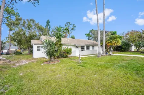 6802 Ocala Avenue Fort Pierce FL 34951