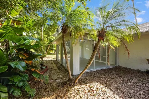 6802 Ocala Avenue Fort Pierce FL 34951