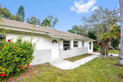 6802 Ocala Avenue Fort Pierce FL 34951