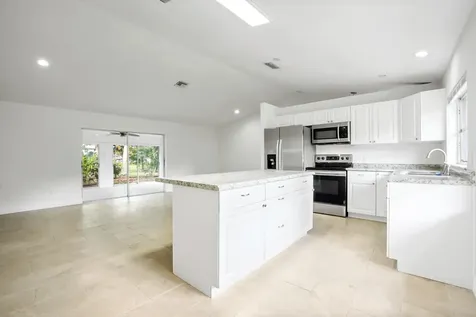 6802 Ocala Avenue Fort Pierce FL 34951