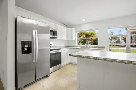 6802 Ocala Avenue Fort Pierce FL 34951