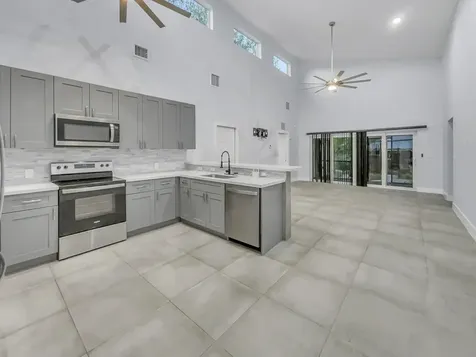 1543 Sw 32nd Street Fort Lauderdale FL 33315