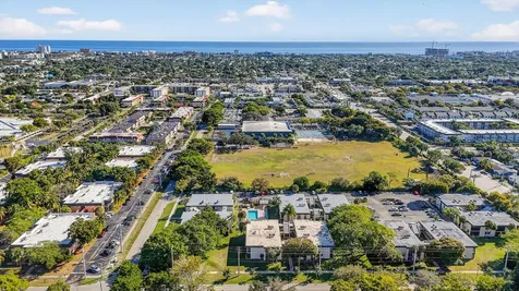265 Se 10th Street Deerfield Beach FL 33441