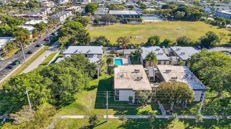 265 Se 10th Street Deerfield Beach FL 33441