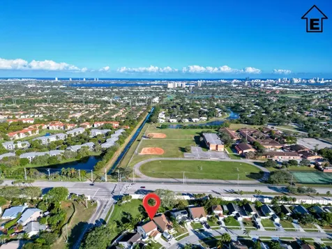 3962 Circle Lake Drive West Palm Beach FL 33417