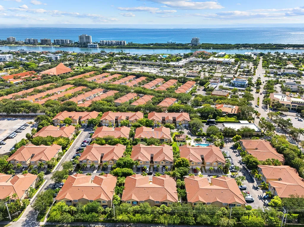 115 Lighthouse Circle Tequesta FL 33469