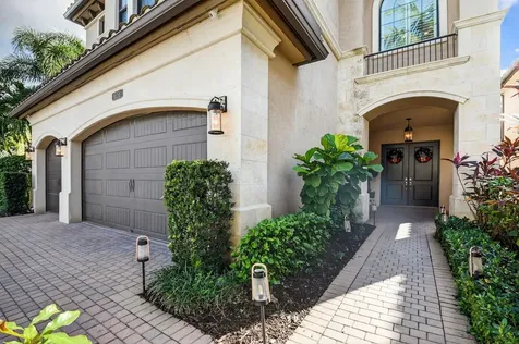 8158 Lawson Bridge Lane Delray Beach FL 33446