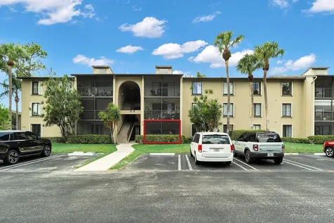 712 Sunny Pine Way Greenacres FL 33415