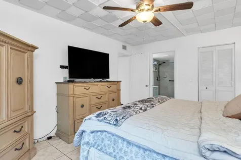 712 Sunny Pine Way Greenacres FL 33415