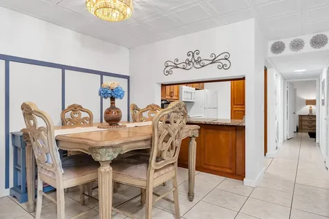 712 Sunny Pine Way Greenacres FL 33415
