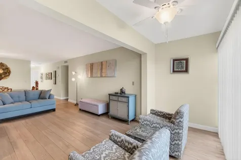 13682 Via Flora Delray Beach FL 33484
