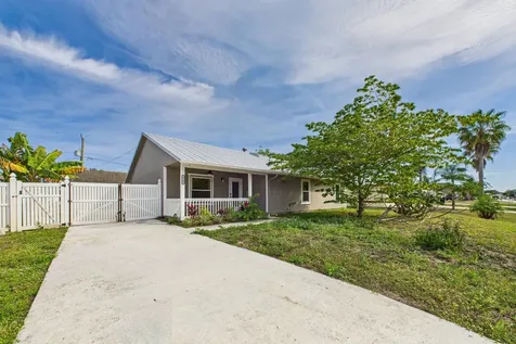3709 Sw Haines Street Port Saint Lucie FL 34953