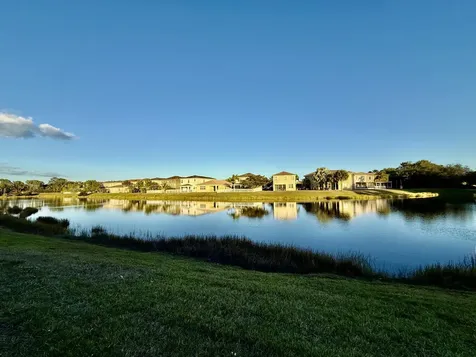 2621 Nw Treviso Circle Port Saint Lucie FL 34986