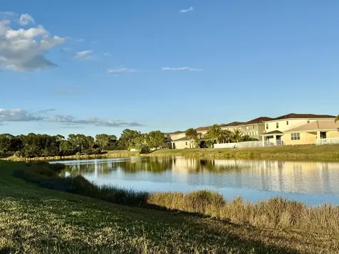 2621 Nw Treviso Circle Port Saint Lucie FL 34986