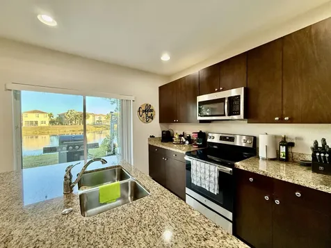 2621 Nw Treviso Circle Port Saint Lucie FL 34986