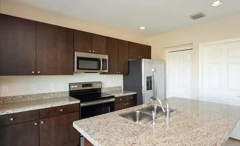2621 Nw Treviso Circle Port Saint Lucie FL 34986
