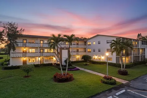 581 Mansfield Boca Raton FL 33434