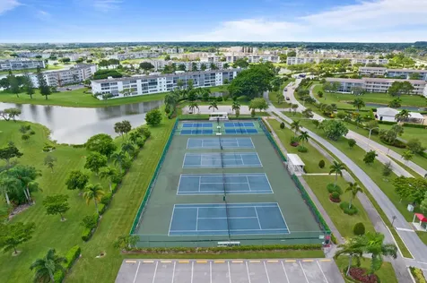 581 Mansfield Boca Raton FL 33434