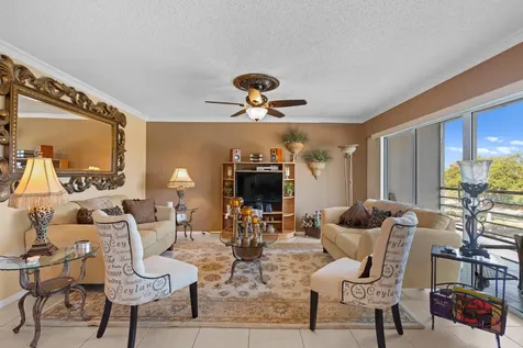 581 Mansfield Boca Raton FL 33434