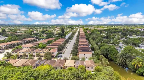 5904 NW 46th Lane Tamarac FL 33319