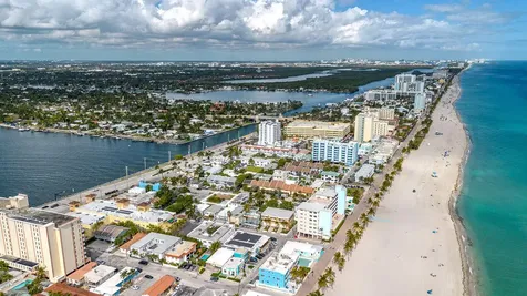 334 Oregon Street Hollywood FL 33019
