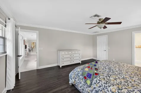 8218 S Elizabeth Avenue Palm Beach Gardens FL 33418