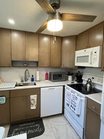 161 Saxony D Delray Beach FL 33446