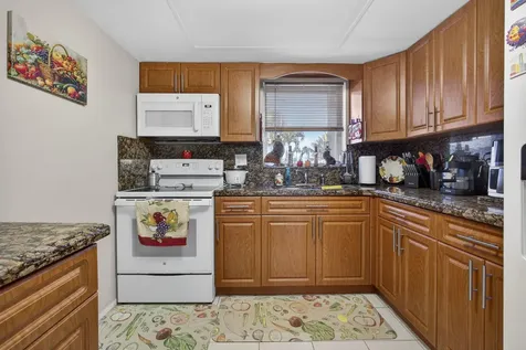 2843 Crosley Drive West Palm Beach FL 33415