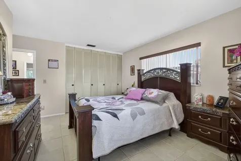 2843 Crosley Drive West Palm Beach FL 33415