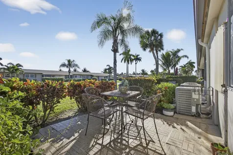 2843 Crosley Drive West Palm Beach FL 33415