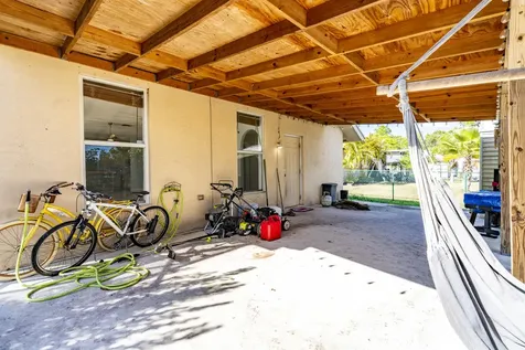 6147 Nw East Deville Circle Port Saint Lucie FL 34986