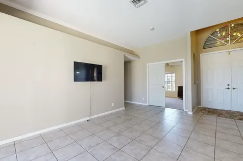 6147 Nw East Deville Circle Port Saint Lucie FL 34986