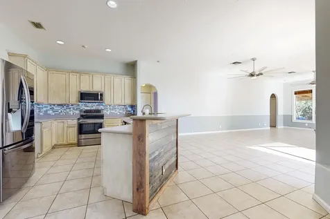 6147 Nw East Deville Circle Port Saint Lucie FL 34986