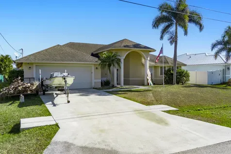6147 Nw East Deville Circle Port Saint Lucie FL 34986