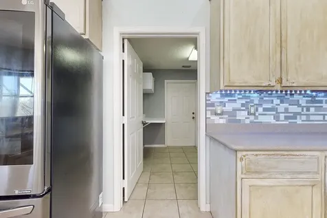 6147 Nw East Deville Circle Port Saint Lucie FL 34986