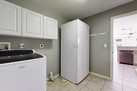 6147 Nw East Deville Circle Port Saint Lucie FL 34986