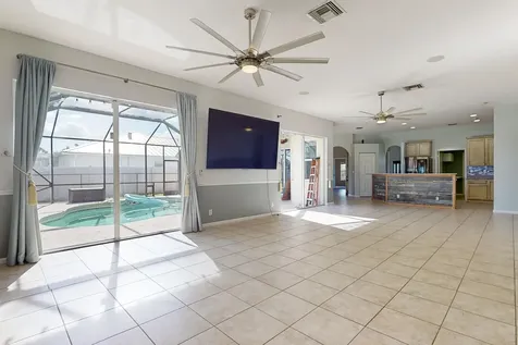 6147 Nw East Deville Circle Port Saint Lucie FL 34986