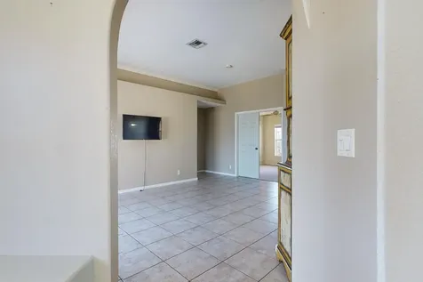 6147 Nw East Deville Circle Port Saint Lucie FL 34986