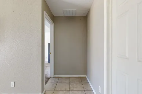 6147 Nw East Deville Circle Port Saint Lucie FL 34986