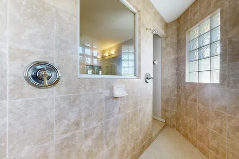 6147 Nw East Deville Circle Port Saint Lucie FL 34986