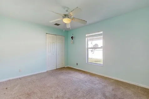 6147 Nw East Deville Circle Port Saint Lucie FL 34986