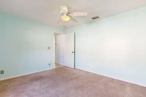 6147 Nw East Deville Circle Port Saint Lucie FL 34986